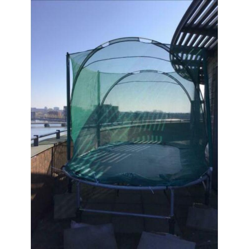 Game on Sport trampoline 423 X 244