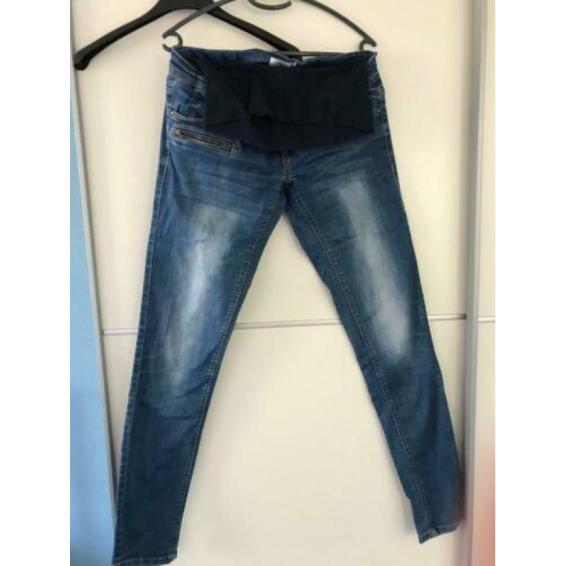 3 positiebroeken maat 28/34