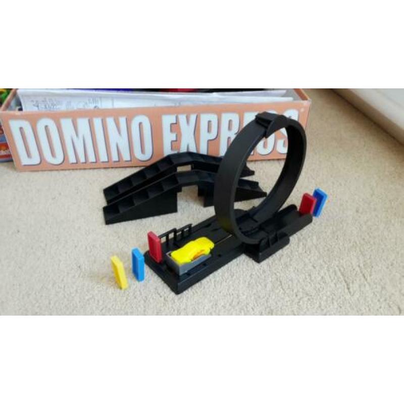 Domino met stunts en aanvuldoos