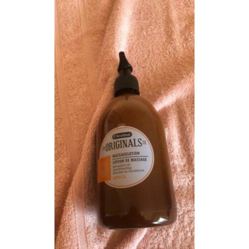 Massage olie verschillende flessen