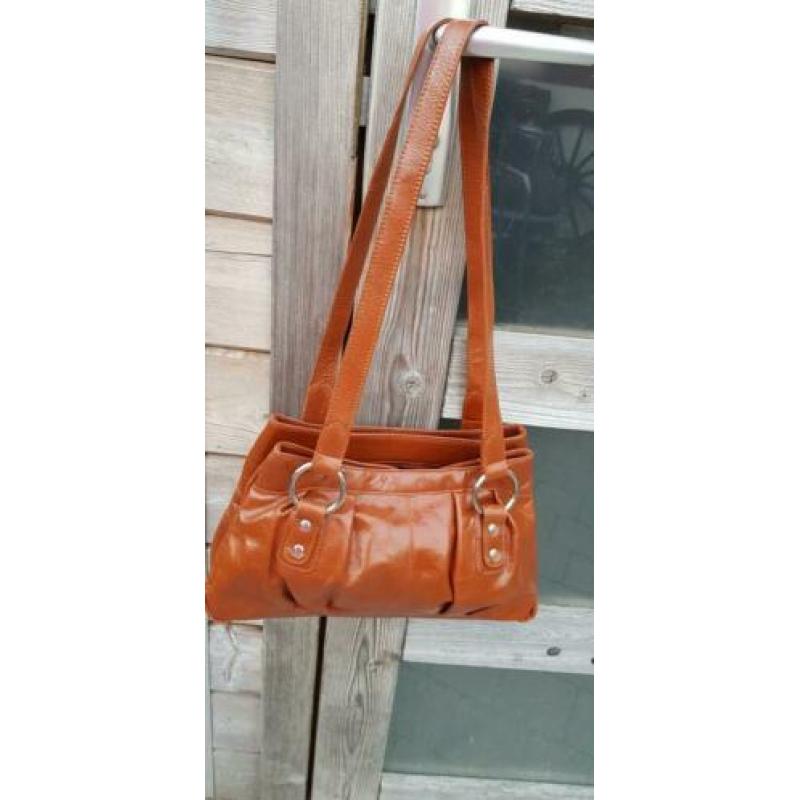 Bruine lakleren tas
