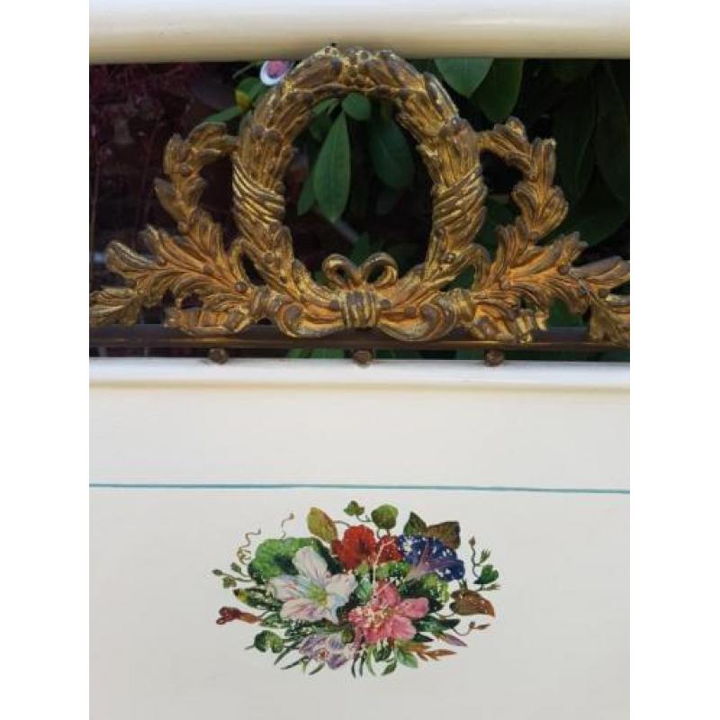 Schitterend Frans metalen bed