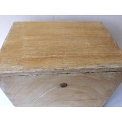 kist speelgoedkist dekenkist hout salontafel Frans