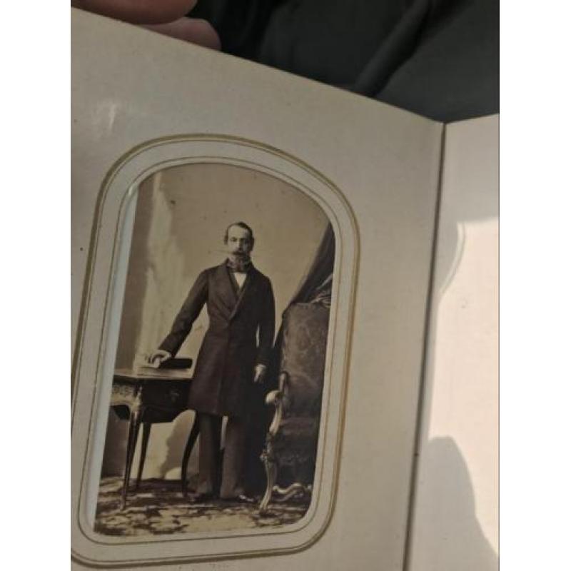 Antiek foto album met clomplet colectie uit laat 1800