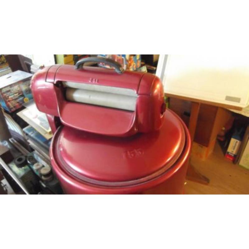 Vintage antiek wasmachine Gerstaureerd