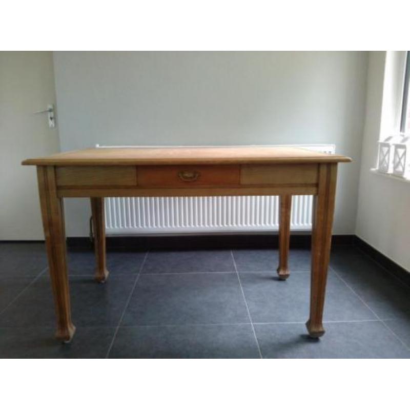 Moet weg ivm verhuizing!! Keukentafel en stoelen