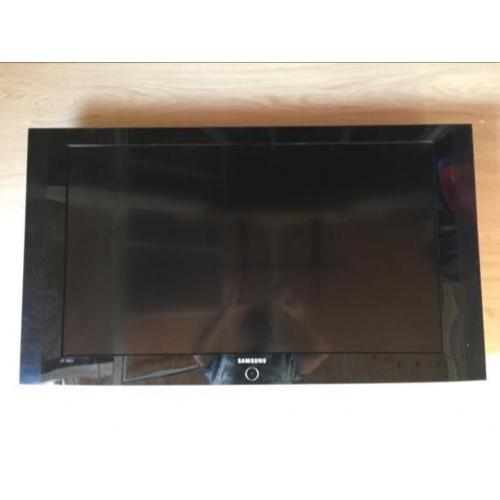 Samsung 40 inch TV incl. Vogel muurbeugel