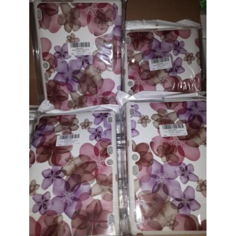 Partij van 46 tablet hoezen tab 2 A10-70 floral purple Moko