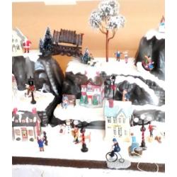 Kerstdorp € 200,00, over een redelijk bod valt te praten.