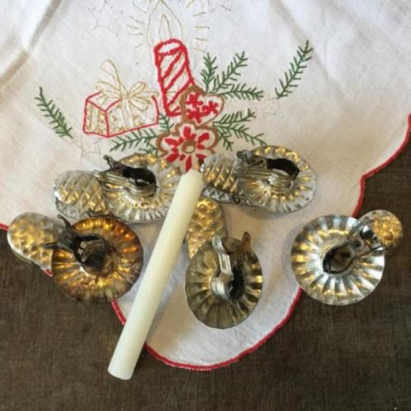 Setjes oude kerstboom knijpertjes