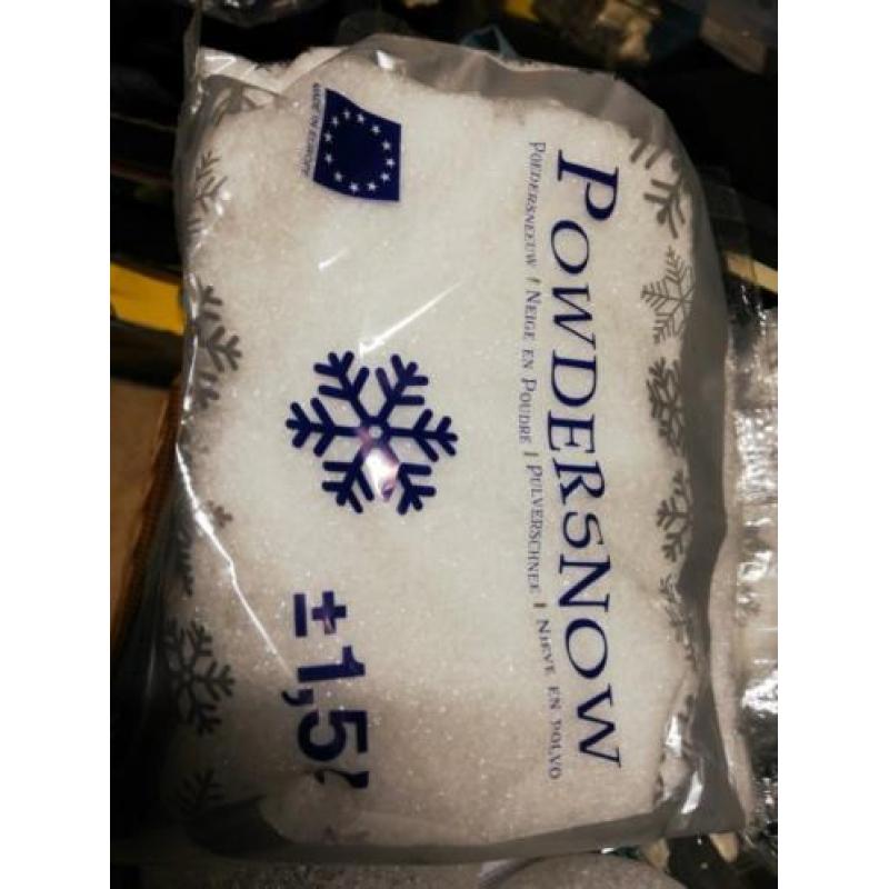 Kerstpakket poedersneeuw, tafelloper, luchtballen, verlichti