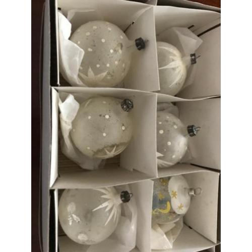 Doos met 6 leuke kerstballen (onbreekbaar)