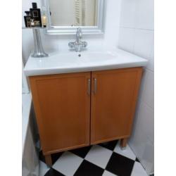 Badkamermeubel hout met porseleinen bak incl.Grohe kraan.