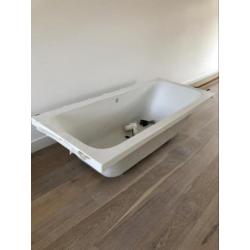 Gloednieuwe Sphinx badkuip 180x80 incl kraan en doucheslang