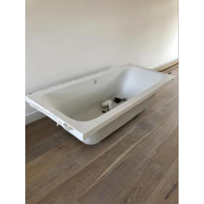 Gloednieuwe Sphinx badkuip 180x80 incl kraan en doucheslang