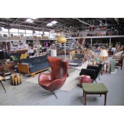 Poef Leuke vintage De Sede jaren 60 bruin leren poef naaibox