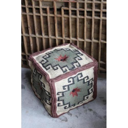 Sobere Stoere Oosterse Kelim Poef Landelijke Stoel Vintage