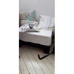 2 poef poefjes daybed