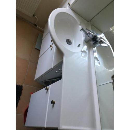 Grote badkamer kast