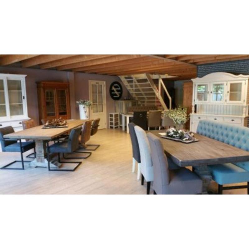 *OP VOORRAAD* NIEUW Landelijke Hocker (nr. 2186 K)