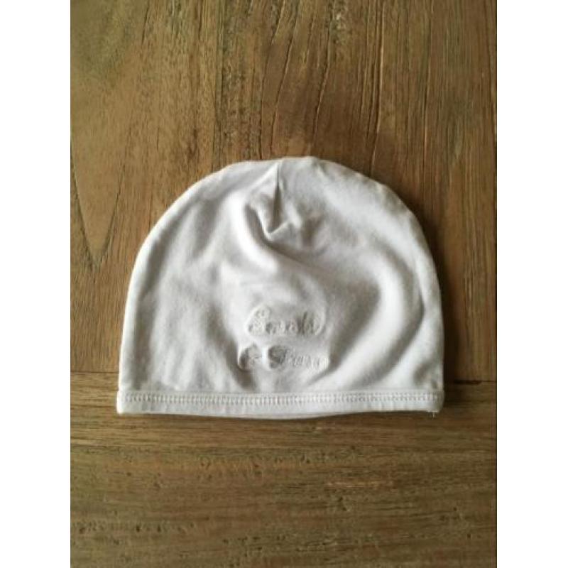 Newborn mutsje Feetje