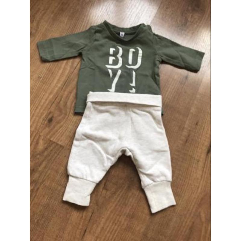 Babykleding maat 50
