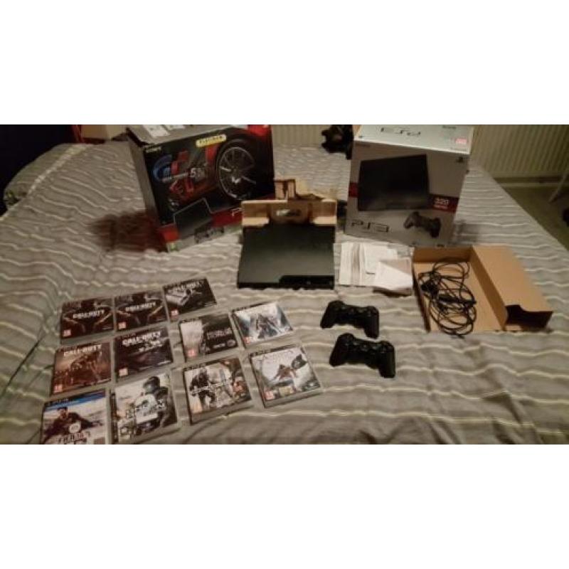 PlayStation 3 320GB met 2 controllers + 11 spellen