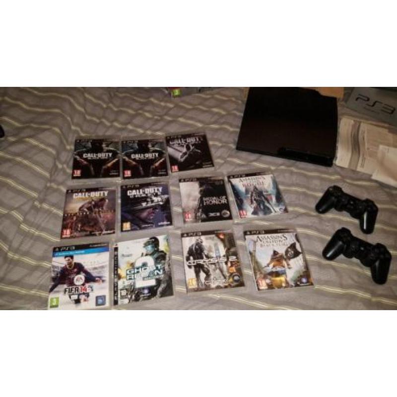 PlayStation 3 320GB met 2 controllers + 11 spellen