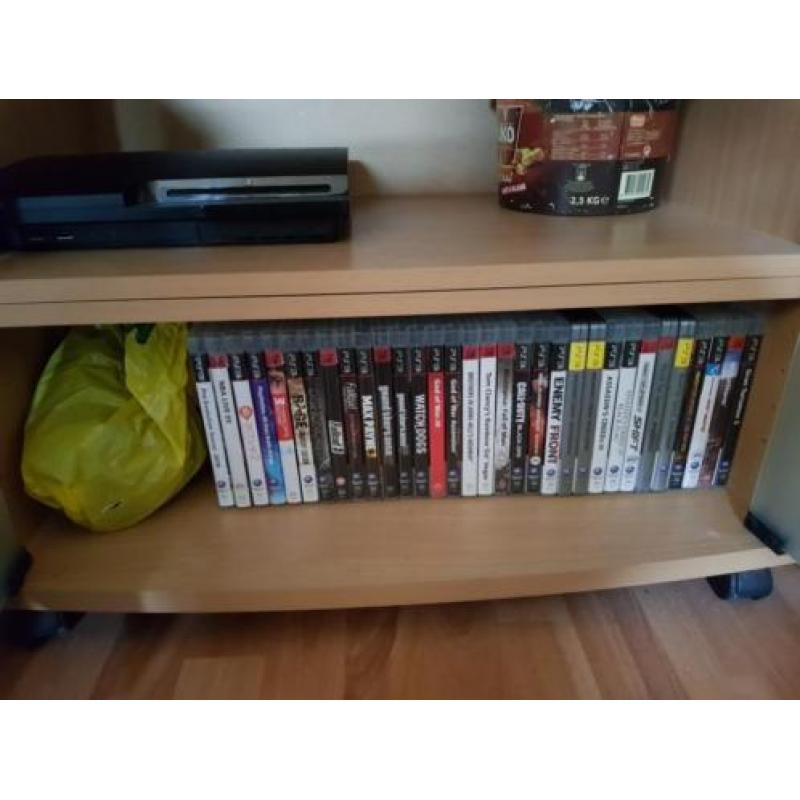Ps3 slim 250gb meer dan 60 spellen + 3 controllers incl.doos
