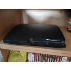Ps3 slim 250gb meer dan 60 spellen + 3 controllers incl.doos