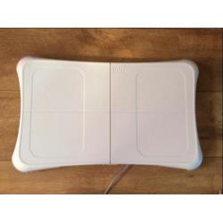 Wii compleet en klaar om mee te spelen!!