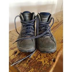 Lowa bergschoenen maat 35