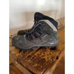 Lowa bergschoenen maat 35